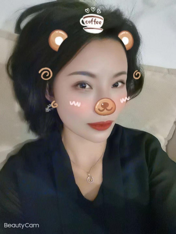 彩云北路新耀地铁站健身熟女